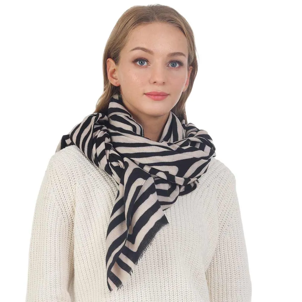 Abstract Lined Oblong Scarf