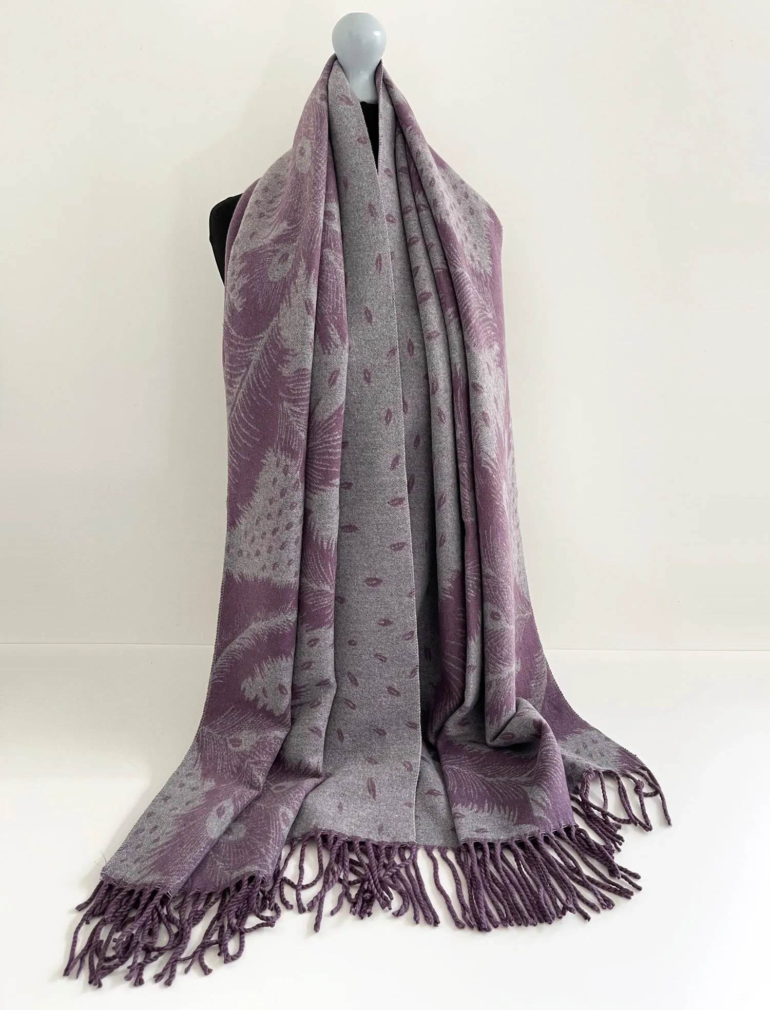 LARGE LILAC CASHMERE FEATHER PRINT REVERSIBLE WINTER SHAWL BLANKET SCARF