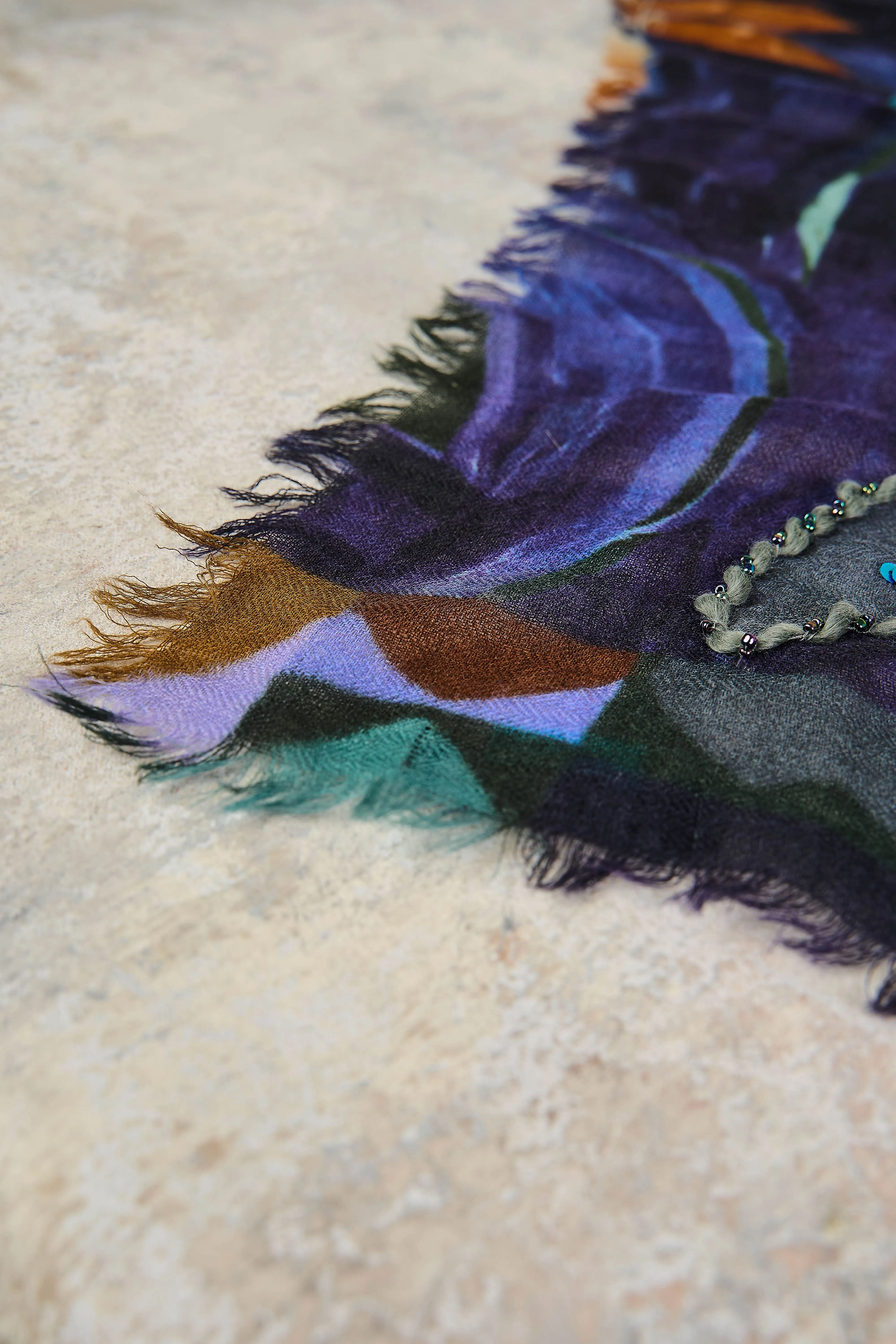 Floral Embroidered Wool Viola Scarf - Luxurious and Stylish